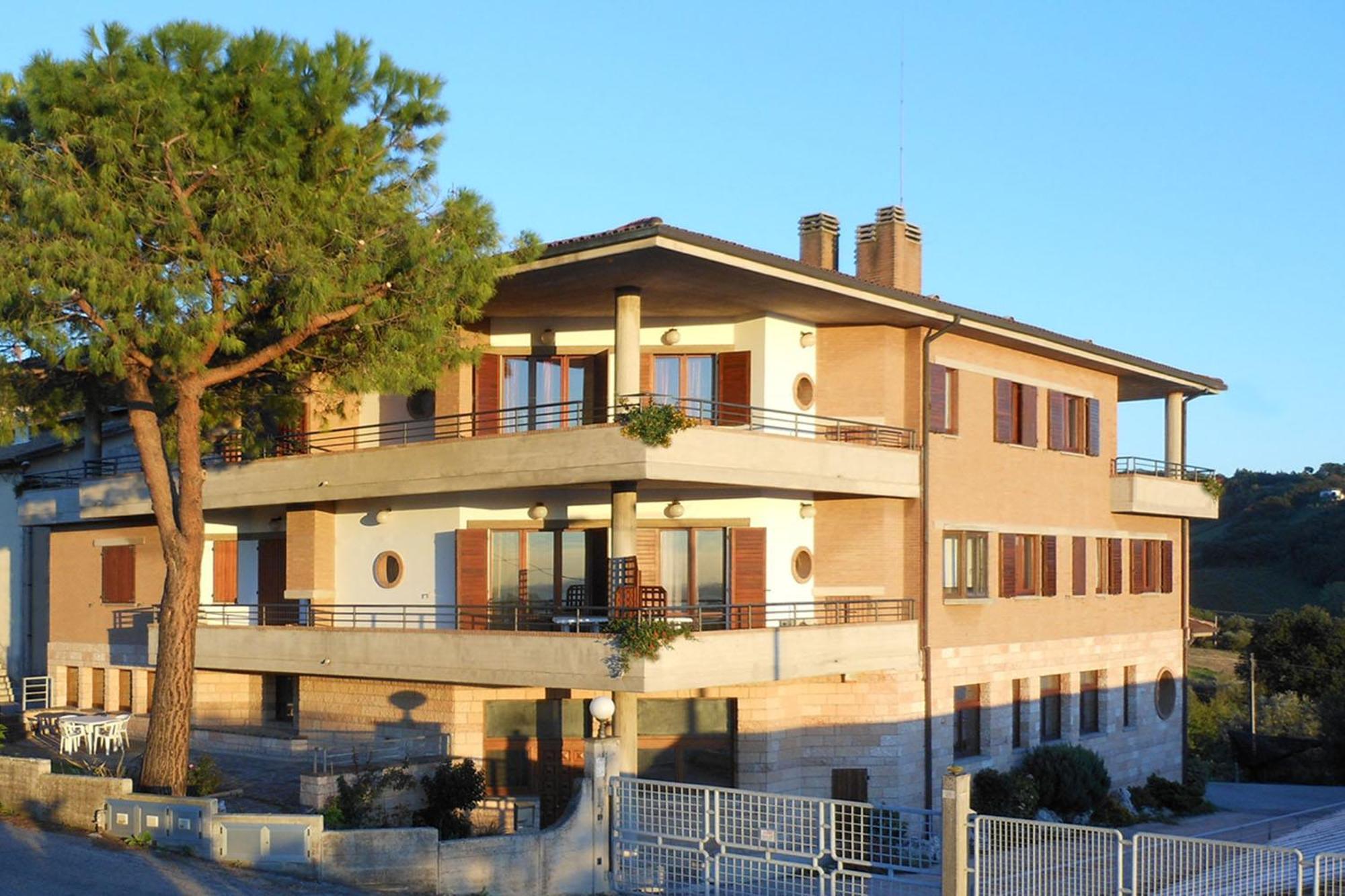 Fiori Del Conero Villa Ancona Bagian luar foto